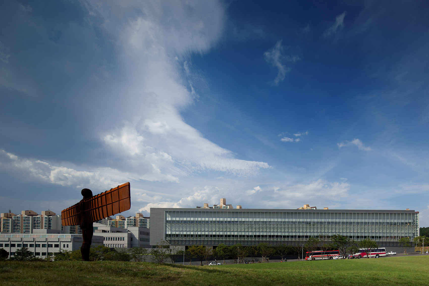 Amore Pacific园区研究中心，首尔 / Álvaro Siza + Carlos Castanheira + Kim Jong Kyu